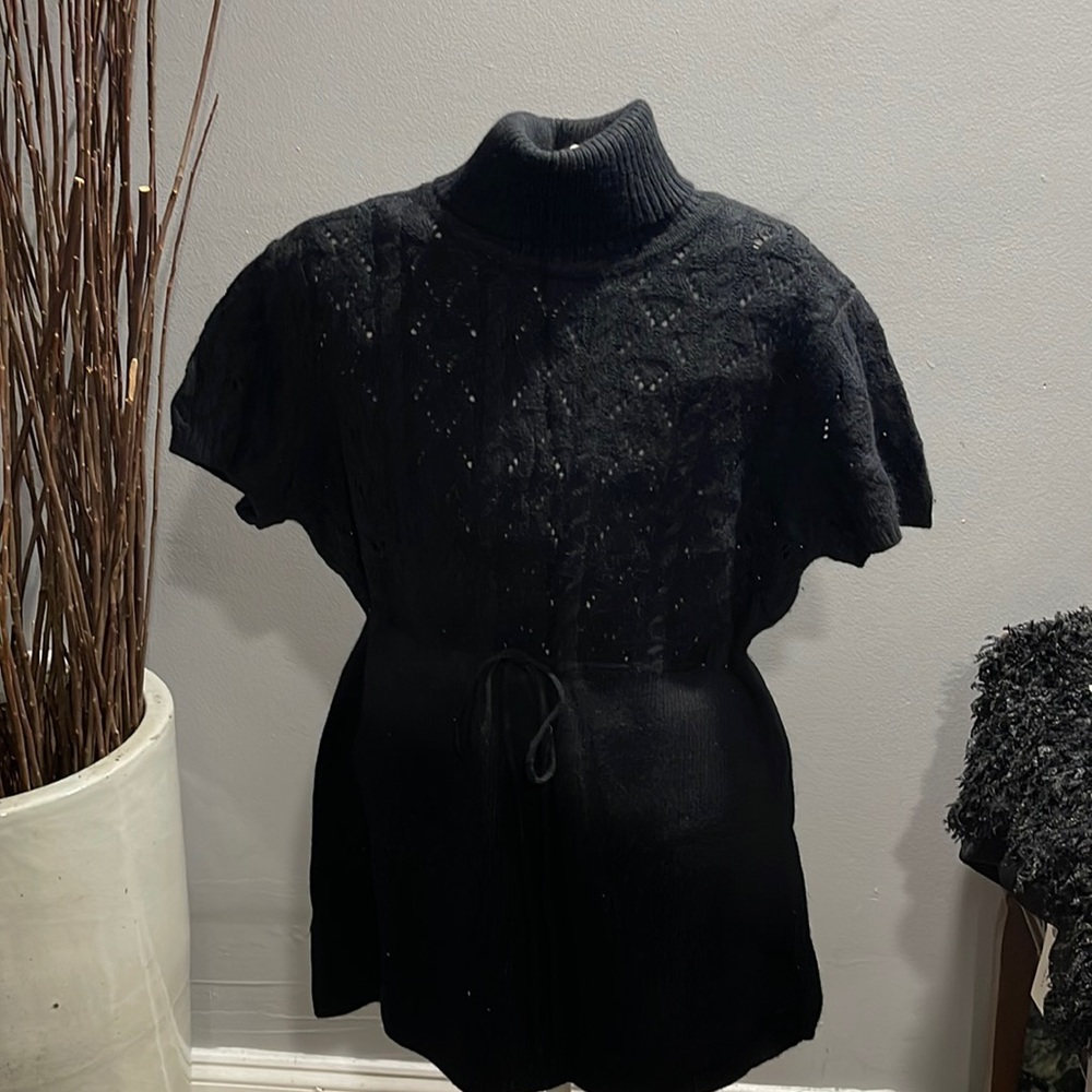 Michael Kors Short Sleeve drawstring turtleneck sweater - Black - Size Large EUC
